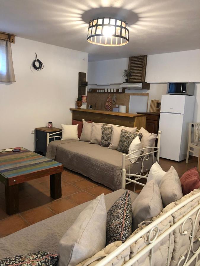 Country Flat Maria Apartment Evropouloi Bagian luar foto